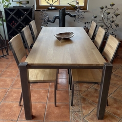 Moderný jedálenský stôl so šiestimi stoličkami - hranatý dizajn - moderný nábytok